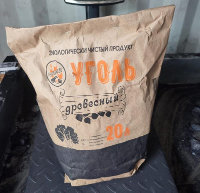 Уголь древесный 20L Форэст (1,5кг)